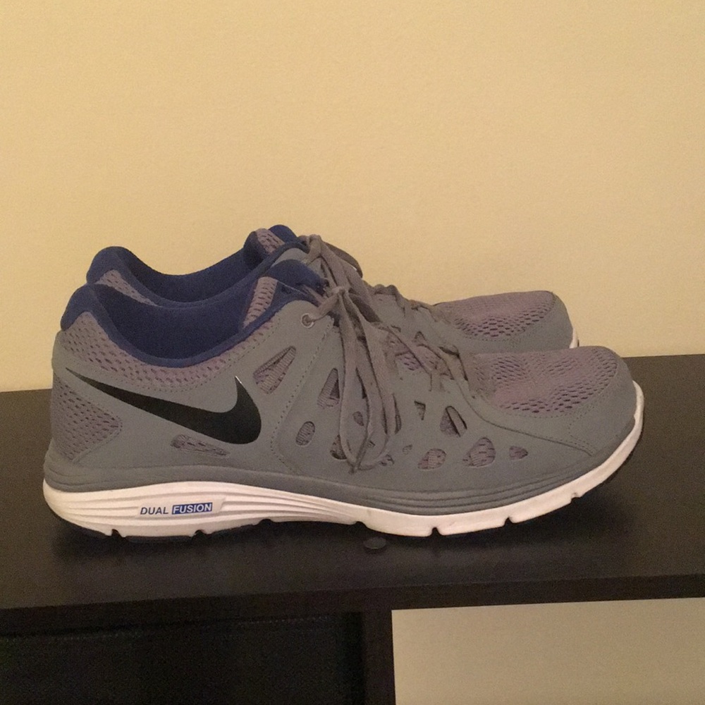 Men’s Nike Dual Fusion Tennis Shoe